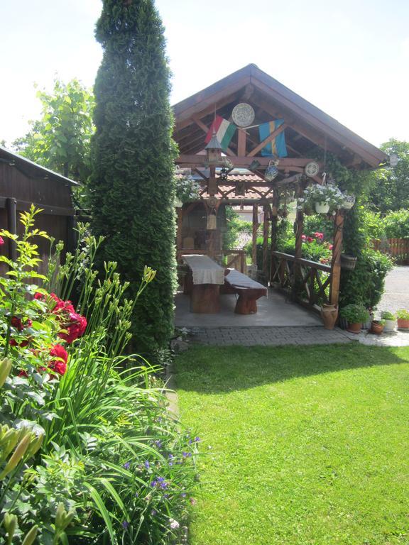 Hotel Evelyn Panzio Corund  Exterior foto